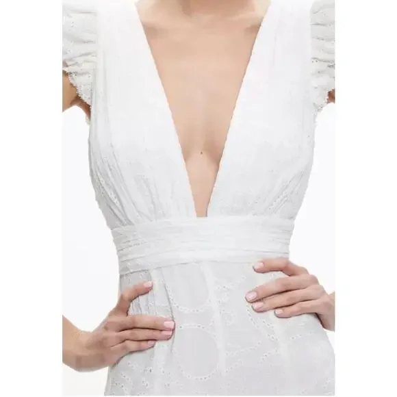 NWT Alice & Olivia White V Neck Eyelet Lace Vanna Maxi Dress Size 6 - Picture 4 of 16